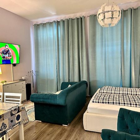 Kings Main Square Apartment Poprad Bagian luar foto