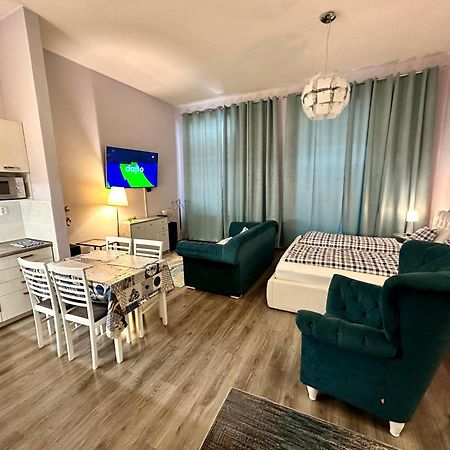 Kings Main Square Apartment Poprad Bagian luar foto