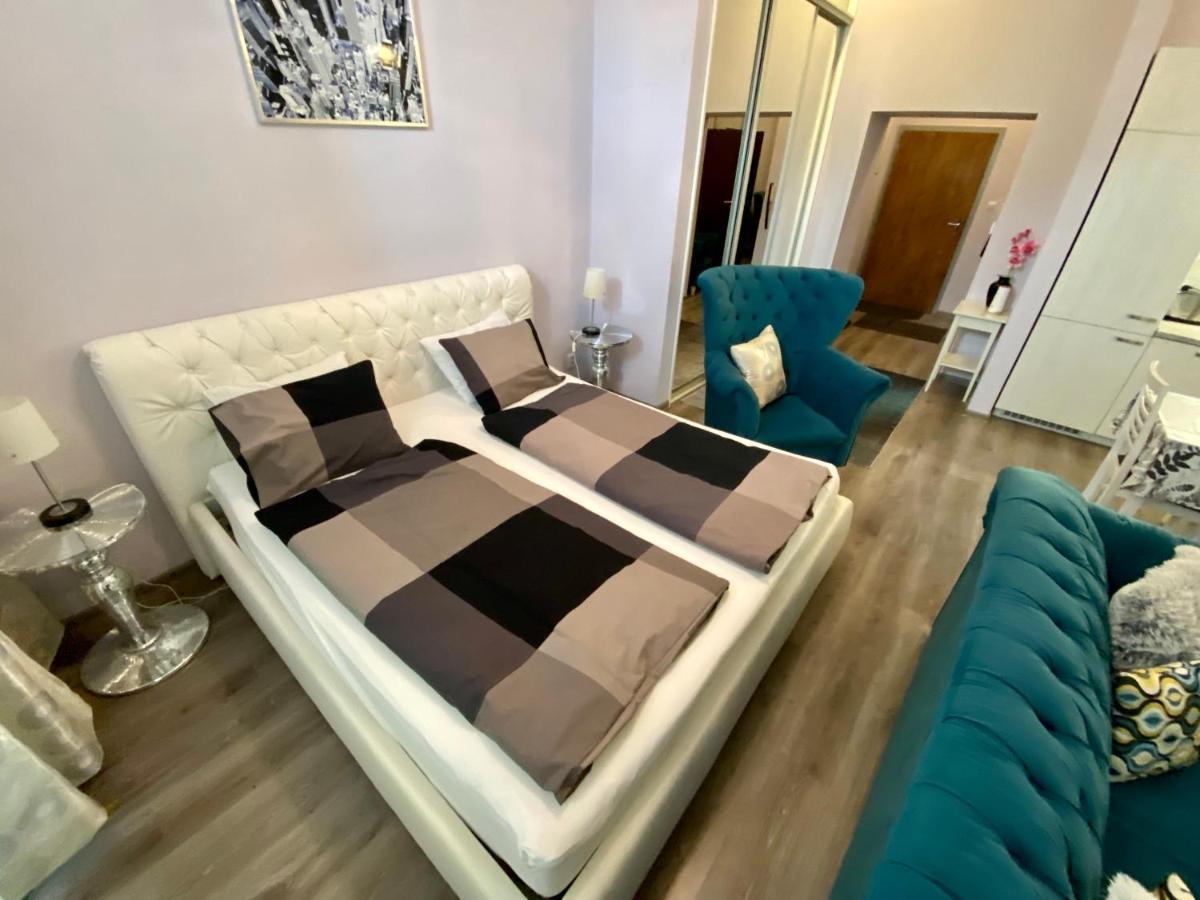 Kings Main Square Apartment Poprad Bagian luar foto