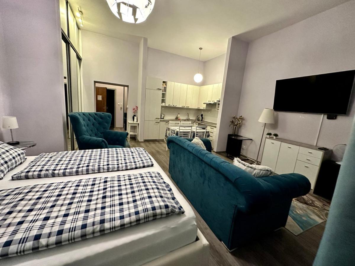 Kings Main Square Apartment Poprad Bagian luar foto