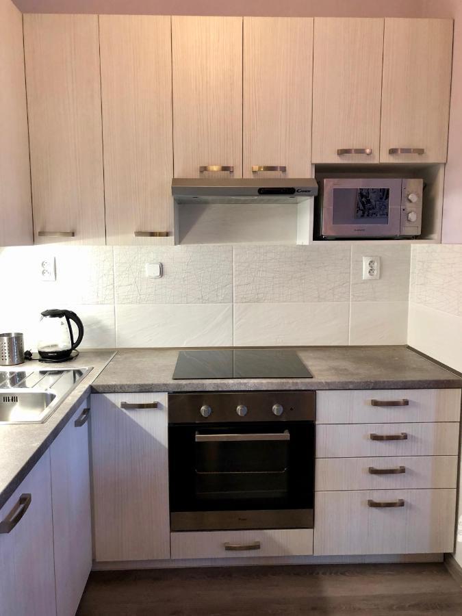 Kings Main Square Apartment Poprad Bagian luar foto